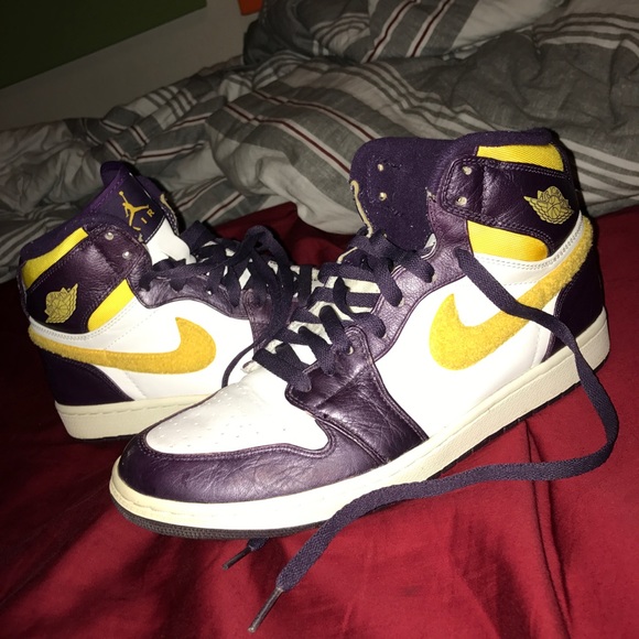 2009 Nike Air Jordan 1 Lakers Sample - Picture 2 of 5